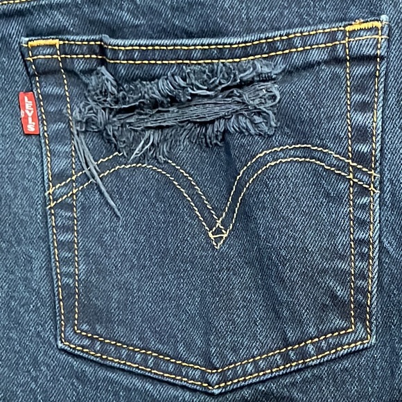 NWOT Levi’s 501 Skinny Ripped - Picture 13 of 16
